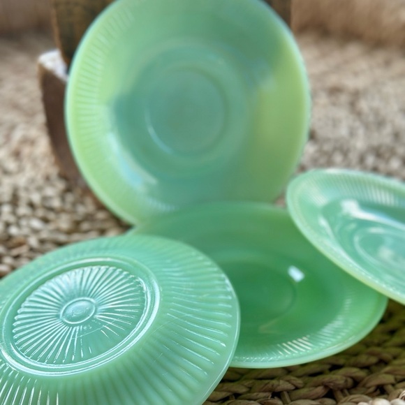 Jadeite Fire King, Anchor Hocking Saucers - Picture 1 of 7